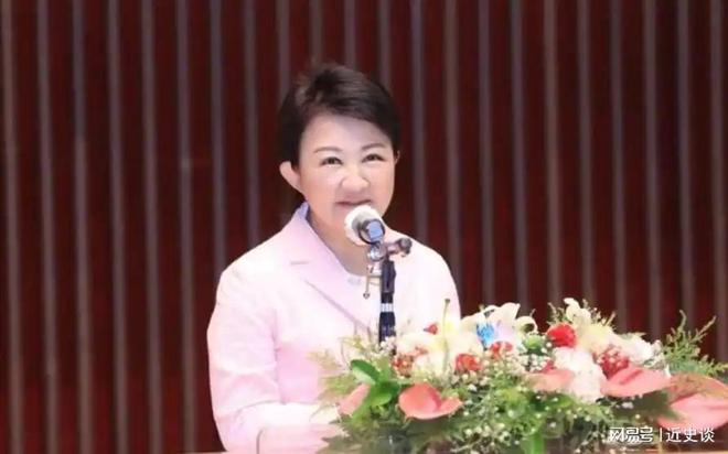 郑丽文立场郑丽文是民进党内的知名人士，其立场受到民进党意识形态的影响。民进党作为一个政治党派，其立场和观点受到多种因素的影响，包括政治、经济、社会和文化等方面。因此，对于郑丽文的立场，应该进行客观的分析和评估。